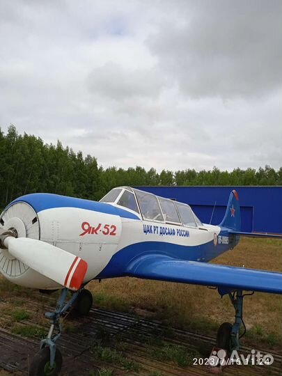 Полет на учебно-спортивном самолете Як-52