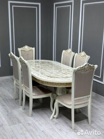 Комплект стол и стулья.Оплата при получении