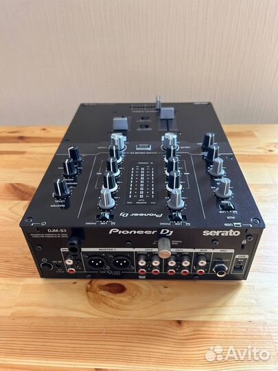 Микшерный пульт Pioneer DJM-S3