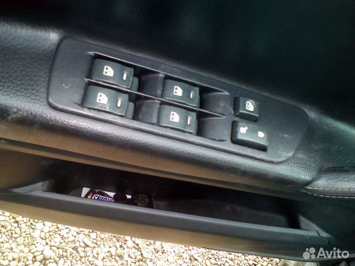 Блок стеклоподъёмников на Luxgen 7 SUV