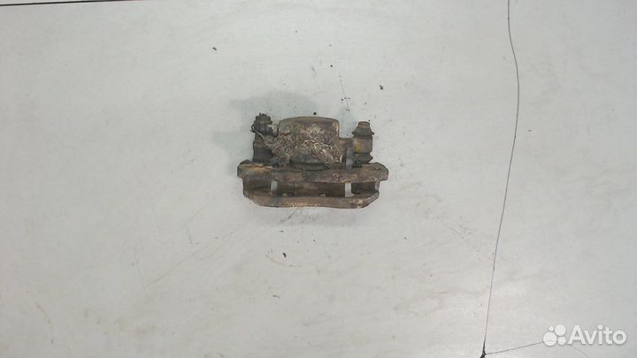 Суппорт правый задний Daihatsu Rocky