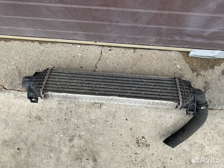 Ford Focus 2 1.8 tdci - Радиатор интеркулера