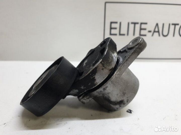 Ролик натяжной Mercedes S350 W222 3.0D 2018