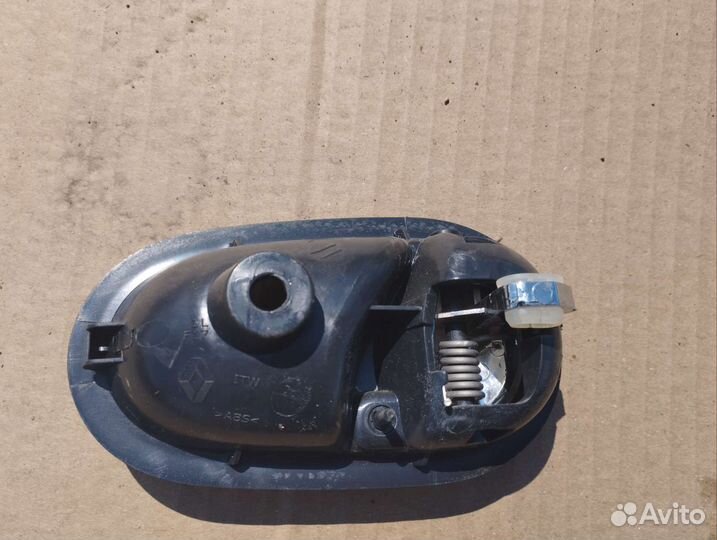 Внутренняя ручка задней левой двери Logan 2