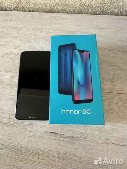 HONOR 8C, 4/32 ГБ