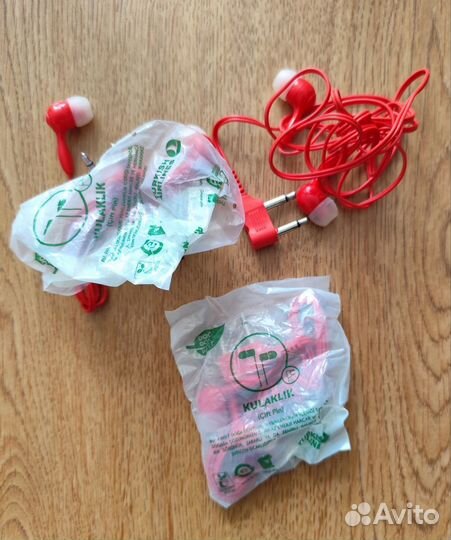 Наушники Turkish Airlines