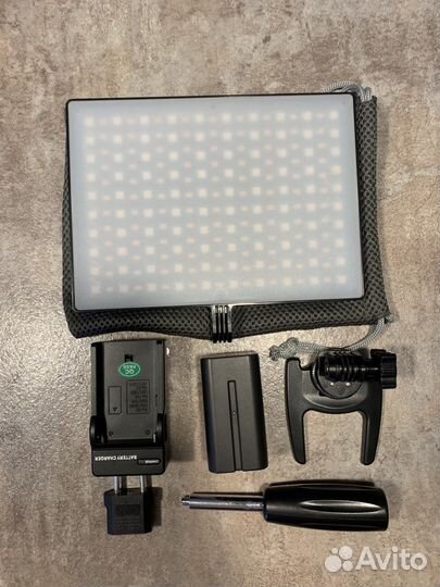 RGB панель YongNuo 300Air II