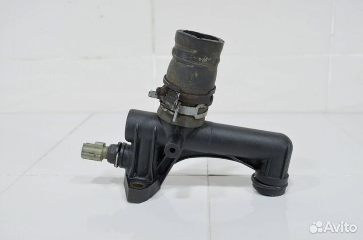 Патрубок системы охлаждения Ford Escape 3.0 2000+