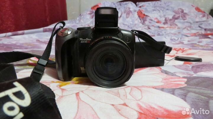 Цифровой фотоаппарат Canon Power Shot SX10 is