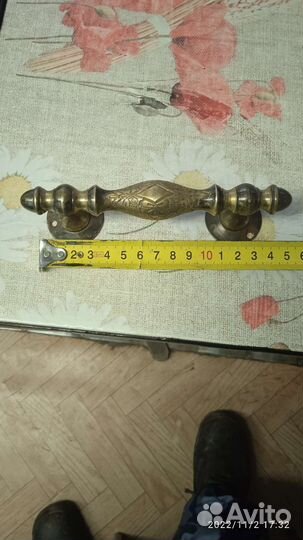 Дверные ручки