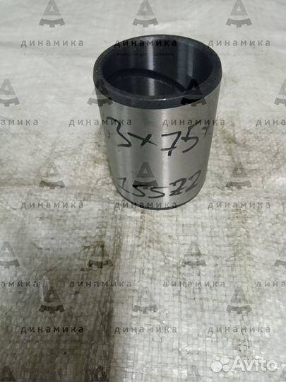 Втулка 63х75х95 соединения стрелы с рамой CL835