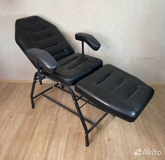 Косметологическое кресло новое