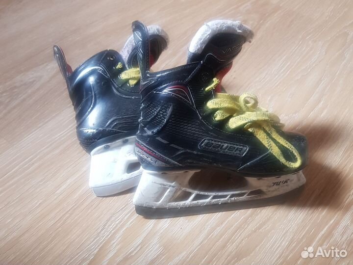 Хоккейные коньки bauer vapor x500
