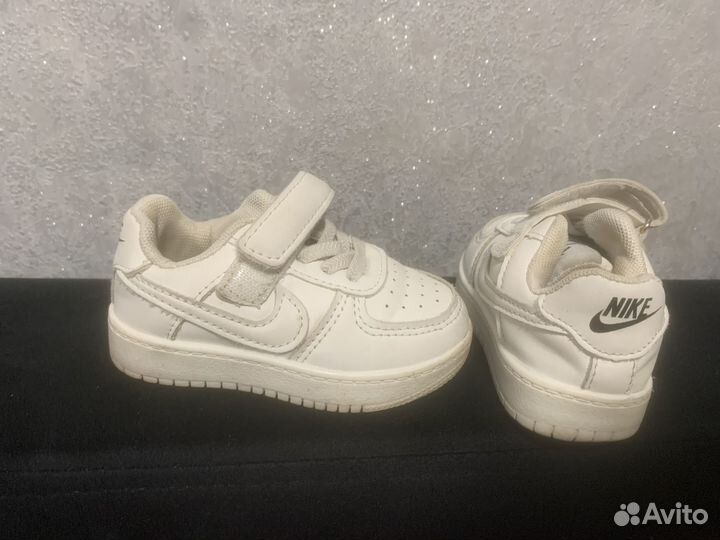 Кроссовки детские nike