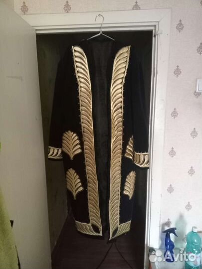 Национальный халат