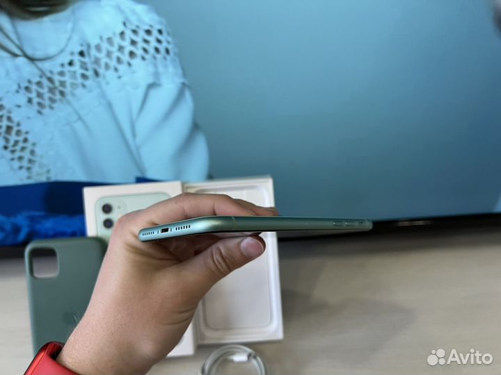 iPhone 11, 128 ГБ