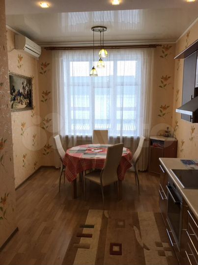 3-к. квартира, 110 м², 2/2 эт.