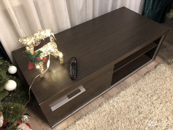 Тумба под телевизор