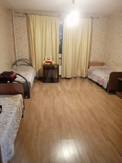 Комната 18 м² в 4-к., 16/17 эт.