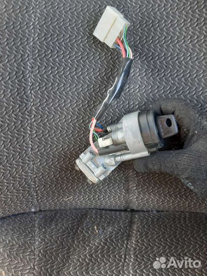 Замок зажигания ваз 2110