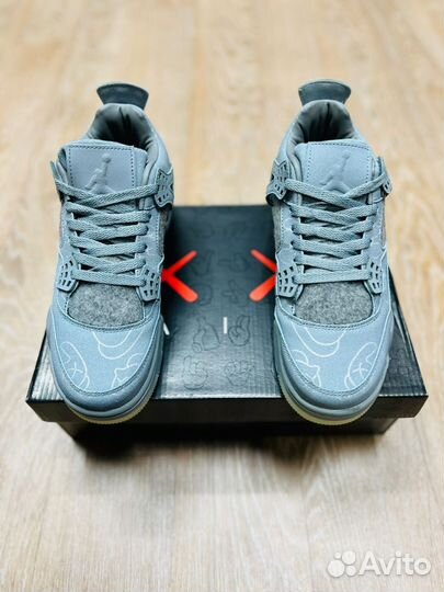 Кроссовки nike air jordan 4 retro kaws