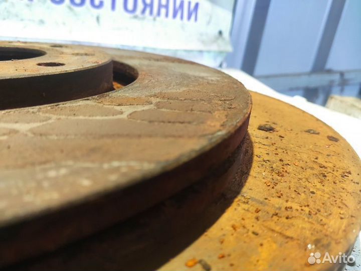 Диски тормозные передние Peugeot 3008