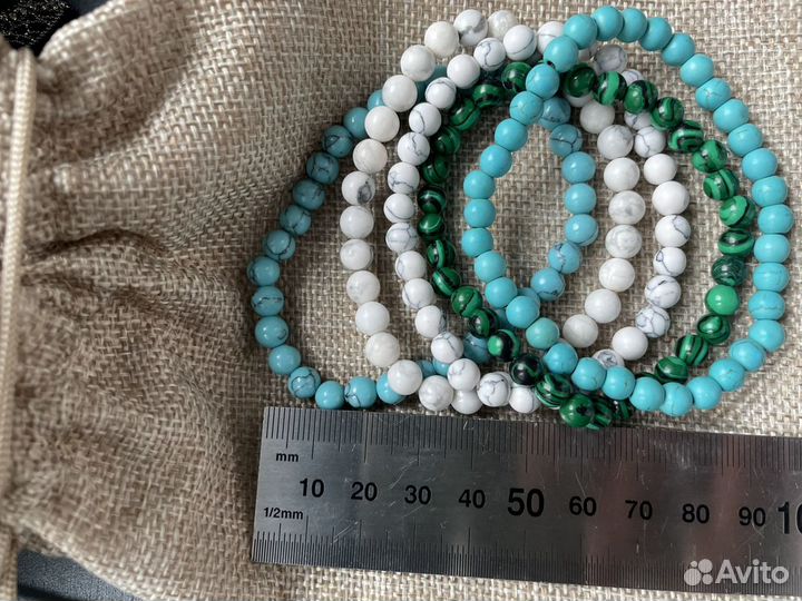 Браслеты, нат камни. На резинке. 17см