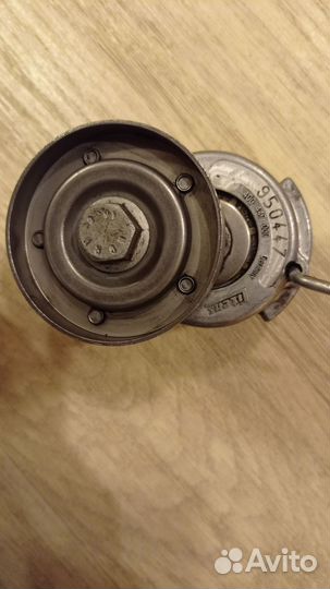 Натяжитель ремня приводного поло седан