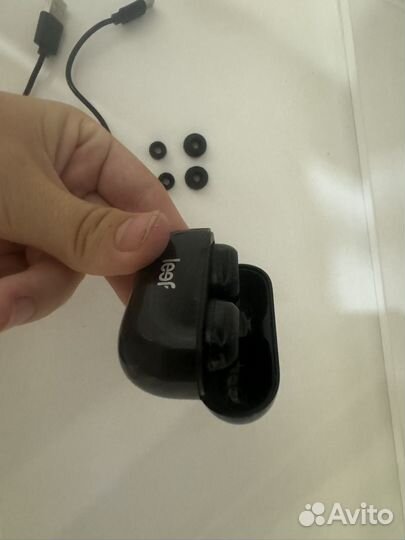 Наушники Leef MW-TWS-004