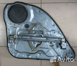 Стекла,стеклоподъемники,обшивка