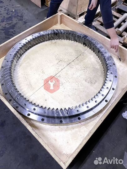 Опорно-поворотный круг DX340LC 140109-00047