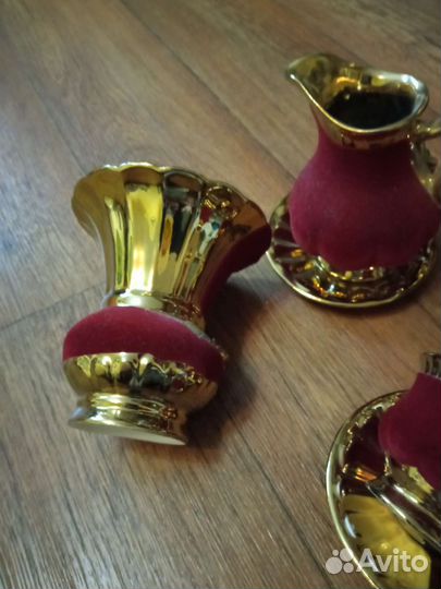 Сервиз посуда