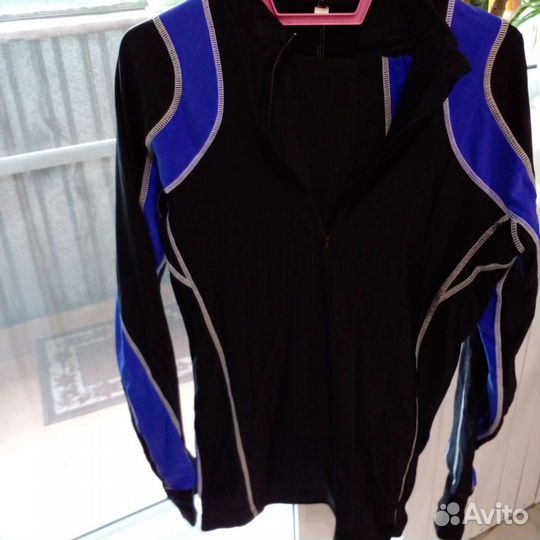 Спортивный костюм новый