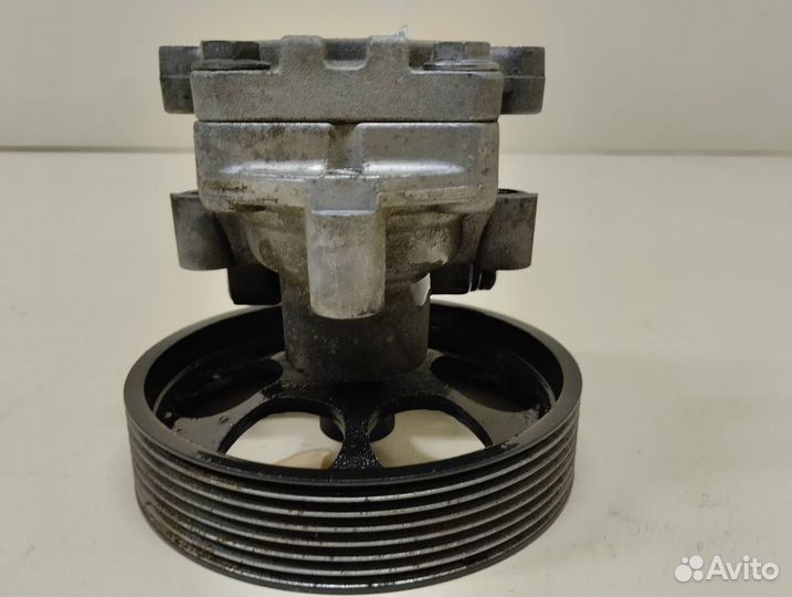 Насос гидроусилителя Nissan Terrano