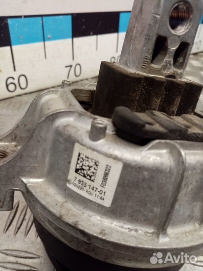 Б/У Опора двигателя левая#001