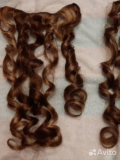 Волосы на заколках