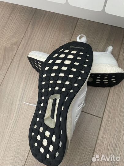 Кроссовки женские Adidas Ultraboost Fy9122