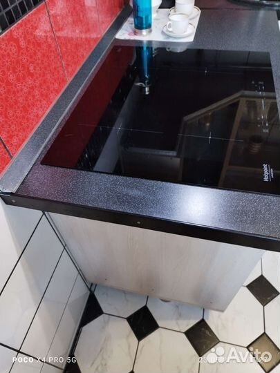 Индукционная плита Hotpoint.ariston