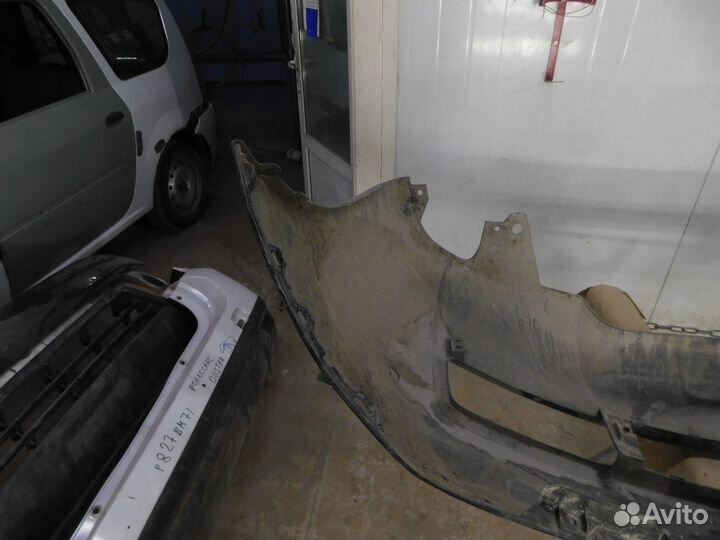 Бампер передний Toyota Land Cruiser 200