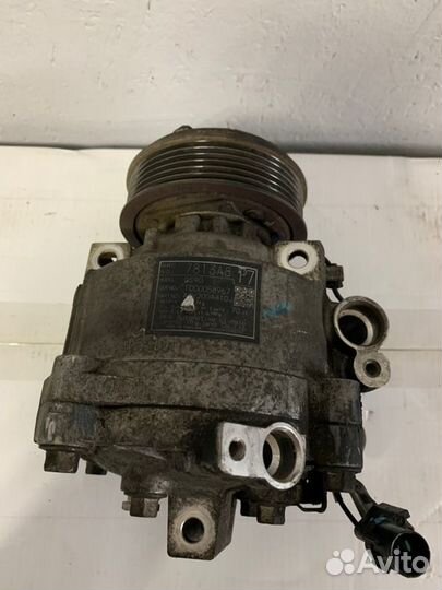 Компрессор кондиционера Mitsubishi Delica 4N14