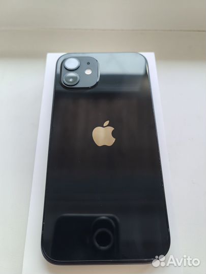 iPhone 12, 64 ГБ