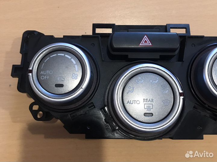 Блок управления печкой Subaru Impreza
