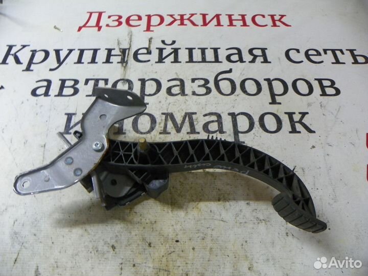 Педаль сцепления Renault Scenic