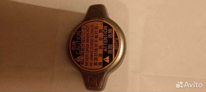 Крышка от радиатора