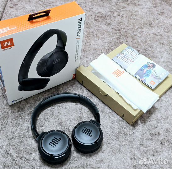 Беспроводные наушники JBL tune 520 BT, Новые