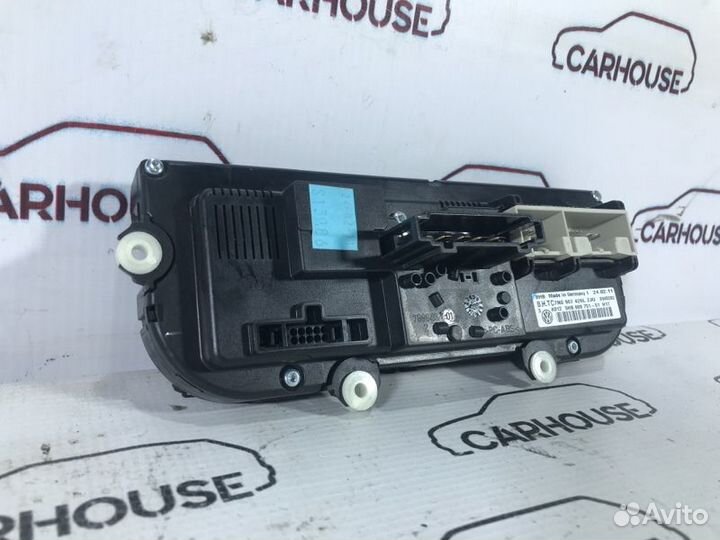 Блок управления климат-контролем Volkswagen Golf 6