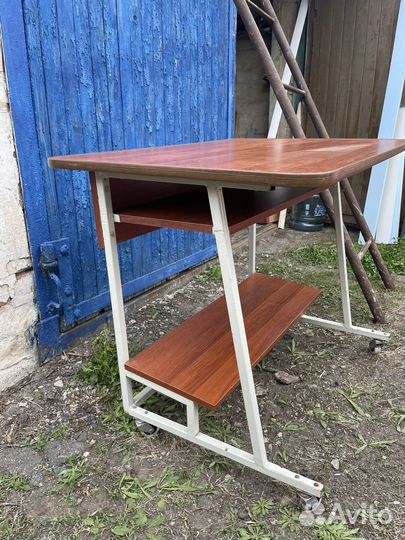 Письменный стол