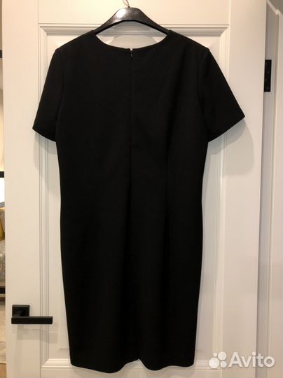 Маленькое черное платье