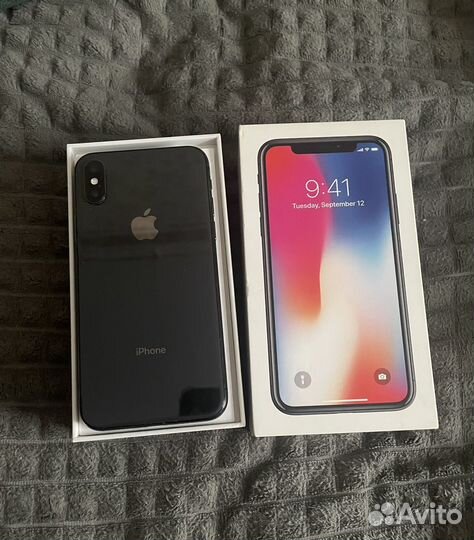 iPhone X, 64 ГБ