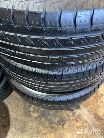 Nexen Roadian 541 235/75 R16